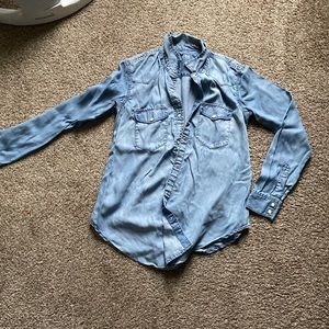 Soft chambray maternity button-up